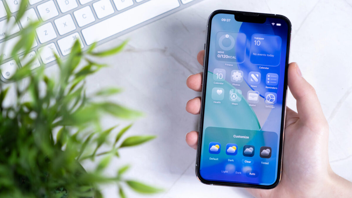 iOS 26 носи поголема слобода – кои „default“ апликации можете да ги промените