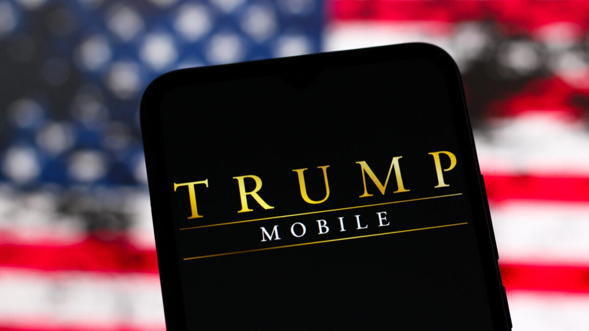 Телефонот на Трамп доаѓа, но ќе биде погрд и поскап