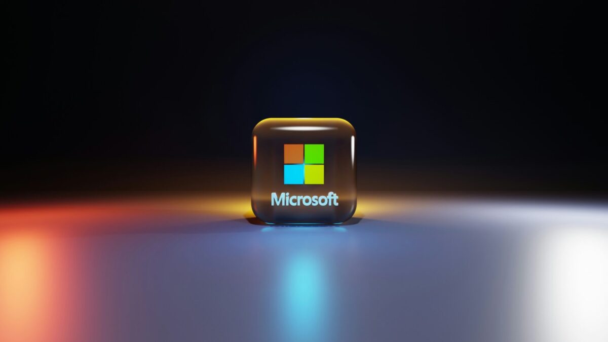 Microsoft „ги изгуби конците“ кога станува збор за Notepad