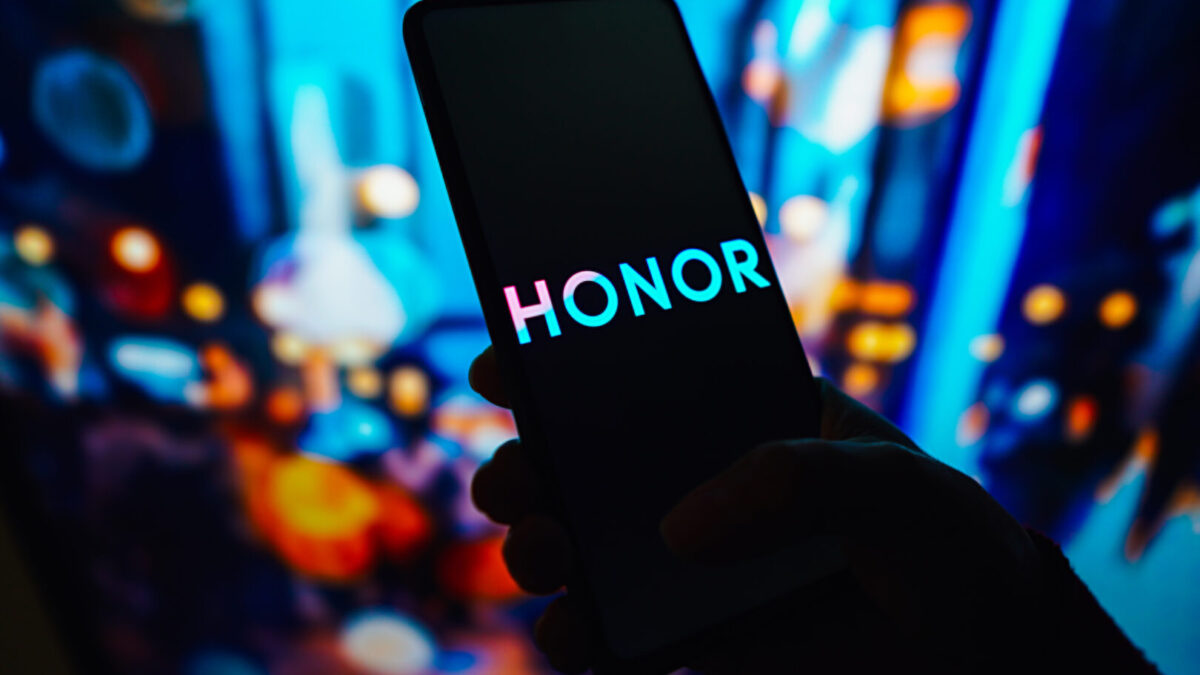 Honor руши рекорди: Доаѓа телефон со неверојатна батерија од 11.000 mAh
