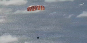 ВИДЕО: Астронаутите на „Артемис 2“ слетаа на Земјата