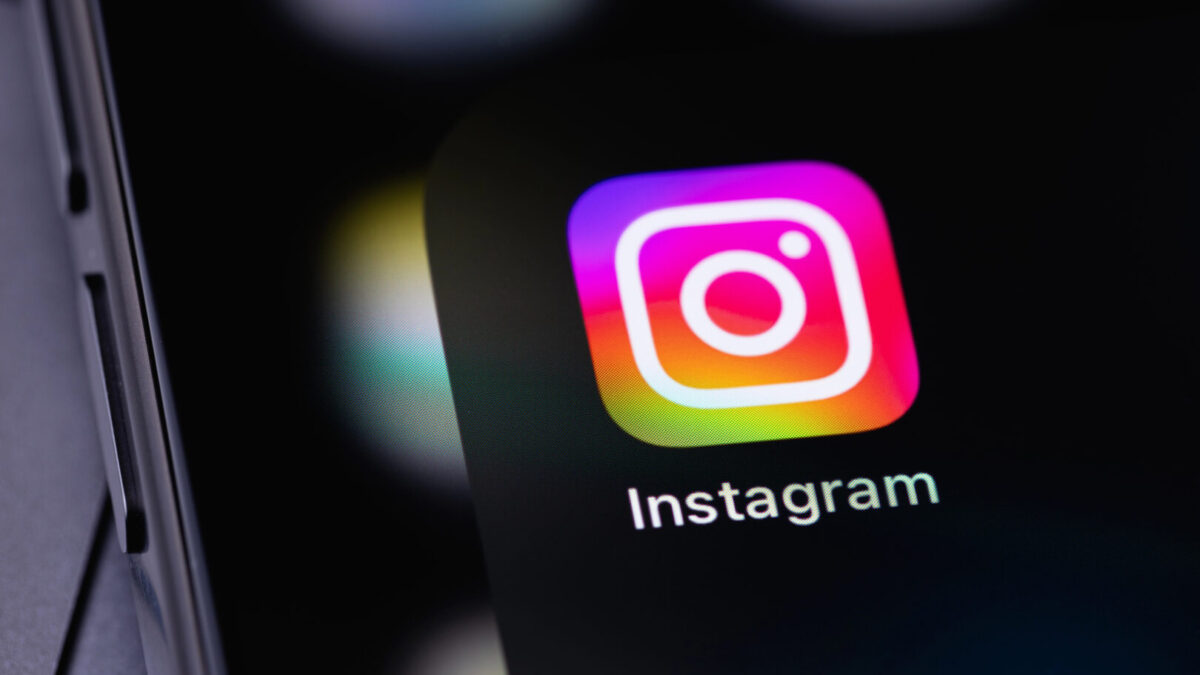 Instagram воведува нови правила за тинејџери: Што значат ограничувањата?