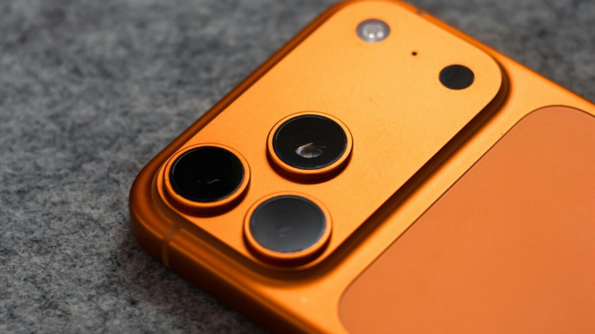 Apple подготвува големо изненадување за јубилејниот iPhone