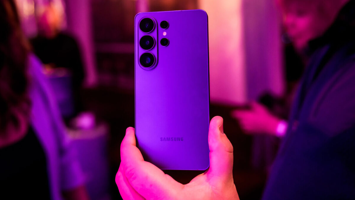 Водечкиот модел е во завршна фаза: Samsung Galaxy S27 е забележан на листата на GSMA