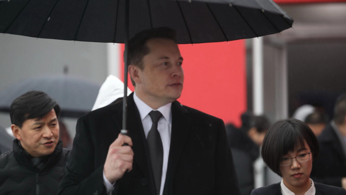 SpaceX би можел да го направи Маск првиот билионер во светот