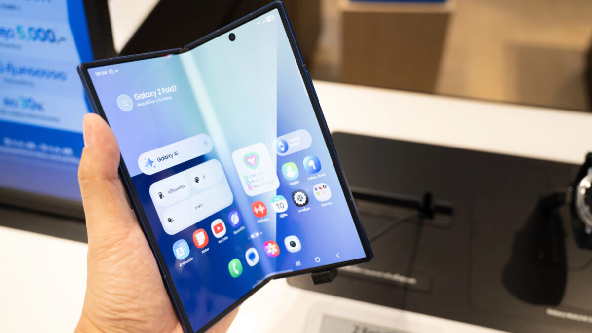 (ВИДЕО) Samsung конечно потврди: Новиот Galaxy Z Fold8 ја менува формата, еве што нè очекува