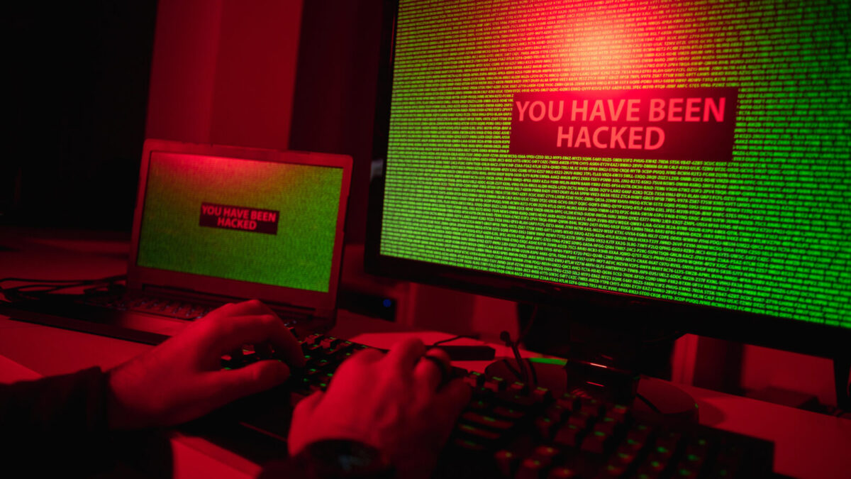 Microsoft воочи нов вирус: Прво ве шпионира, а потоа ги уништува вашите компјутери